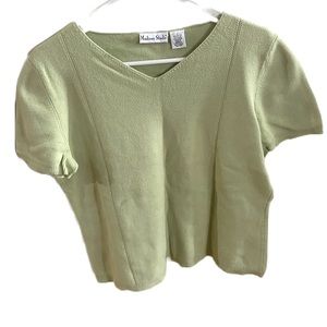 Madison Studio Women’s short sleeve knit top size LARGE
